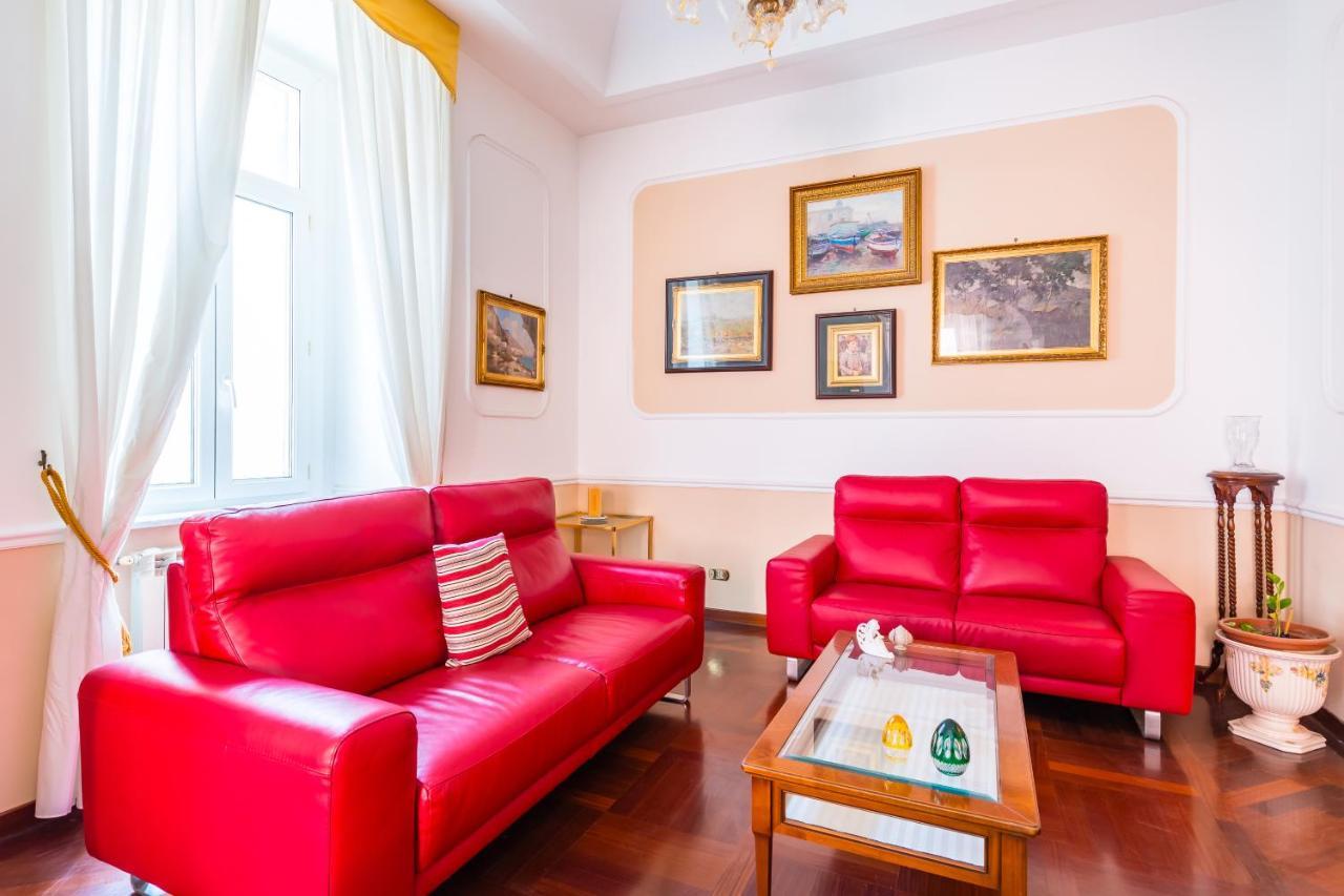 Grand Classic Apartment At San Martino By Napoliapartments Exterior foto